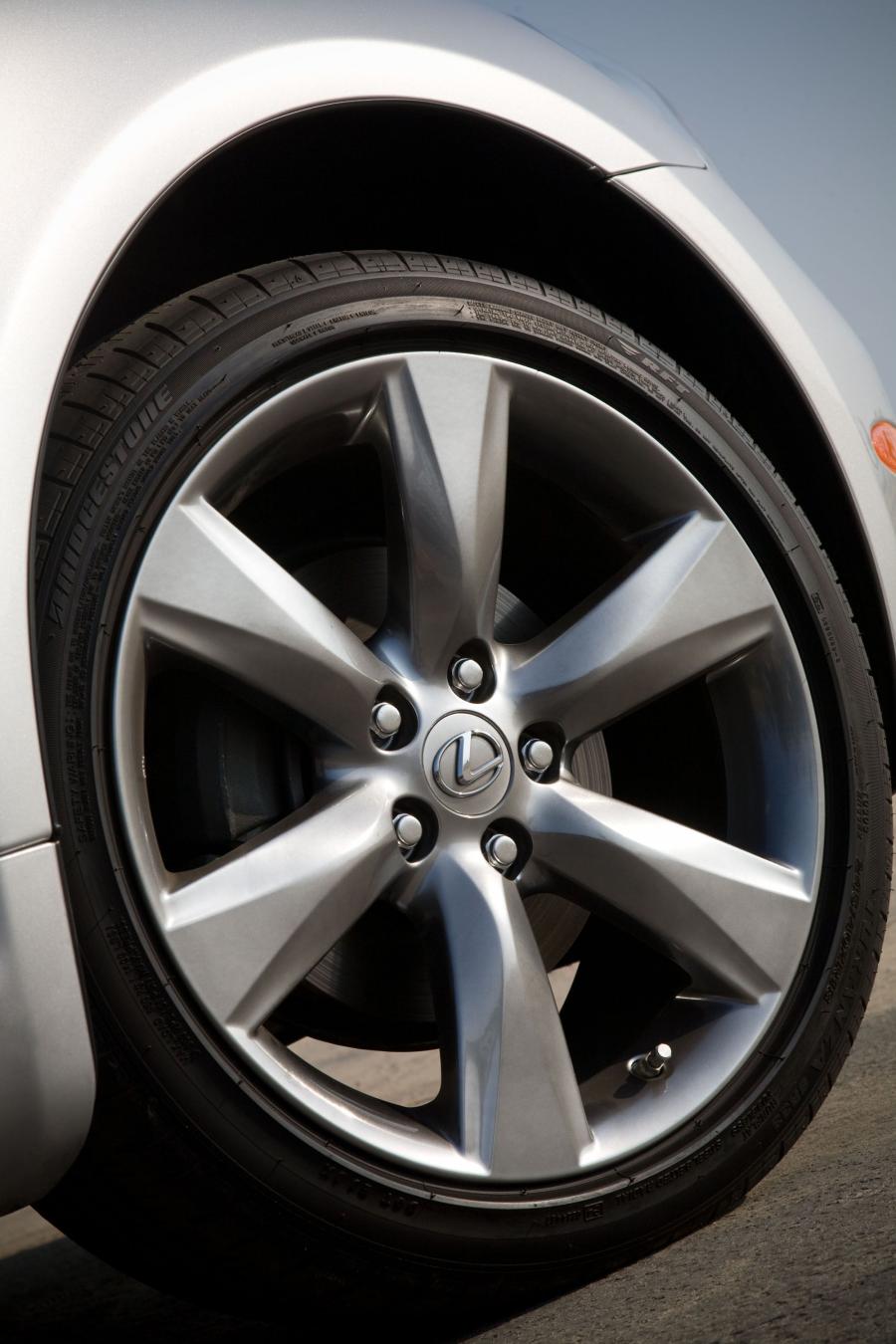  Lexus SC430 2010 года  (фото 2 из 11)